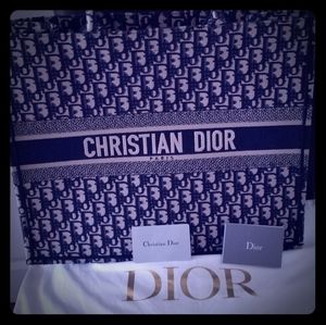 PLEASE READ FIRM PRICE! Large Dior Tote
